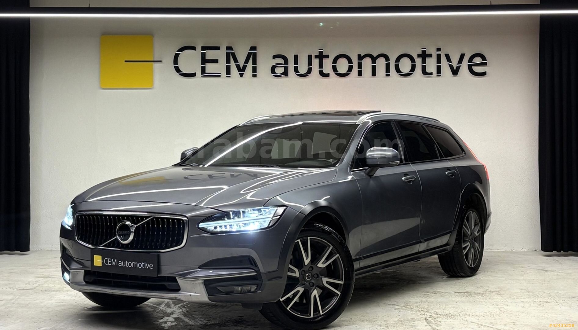 Galeriden Volvo V90 Cross Country 2.0 D D5 Pro 2020 Model Ankara 127.000 km Gri 1