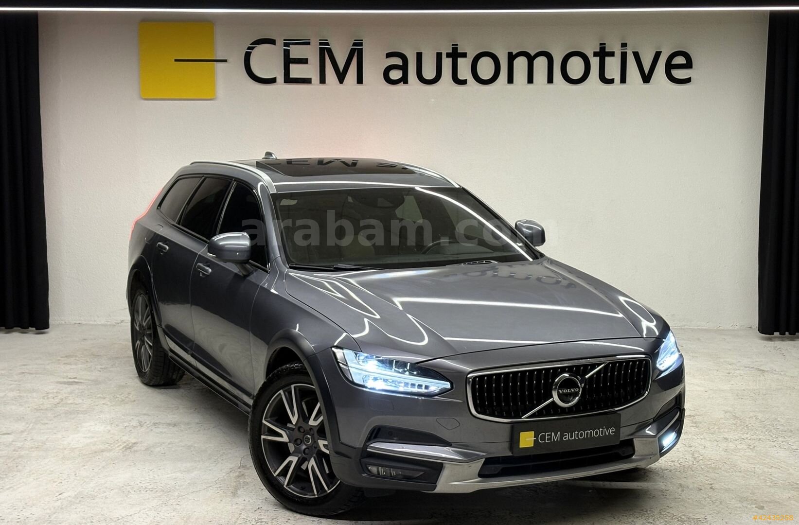Galeriden Volvo V90 Cross Country 2.0 D D5 Pro 2020 Model Ankara 127.000 km Gri 6