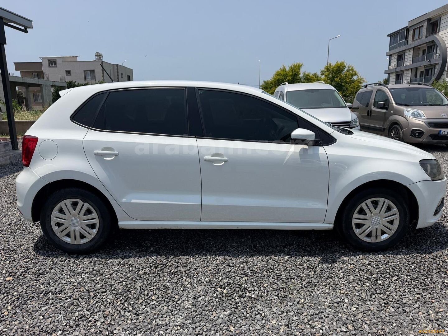 Galeriden Volkswagen Polo 1.4 TDi Trendline 2016 Model Hatay 196.000 km Beyaz 4