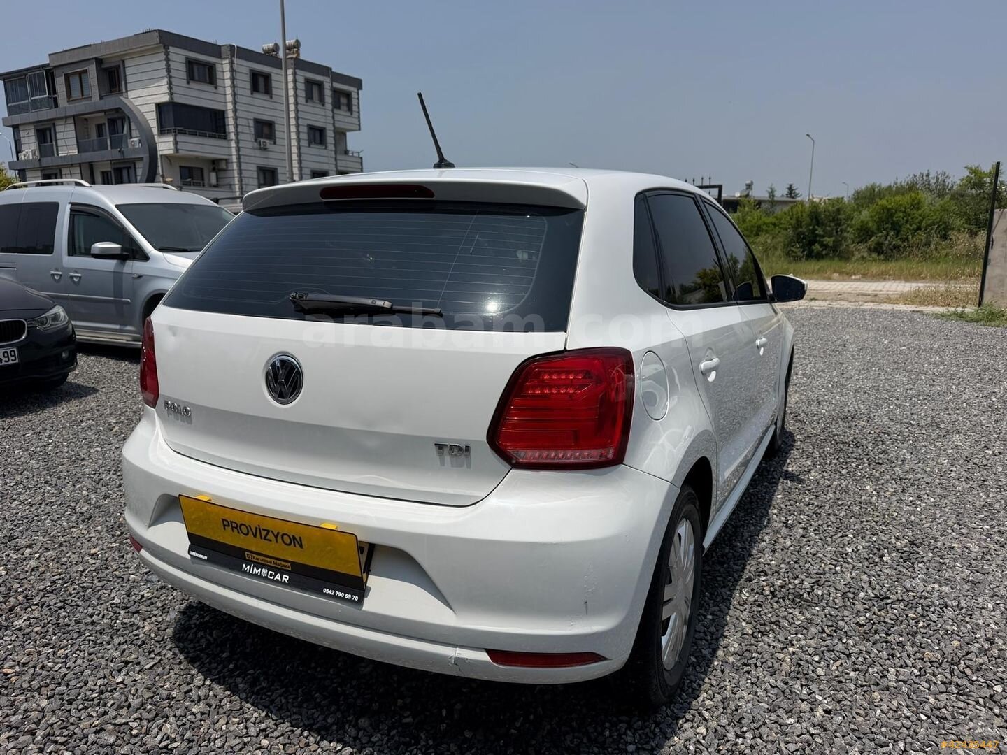 Galeriden Volkswagen Polo 1.4 TDi Trendline 2016 Model Hatay 196.000 km Beyaz 6