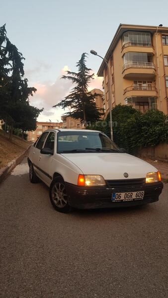 Sahibinden Opel Kadett 1.3 1990 Model Ankara 155.000 km Beyaz