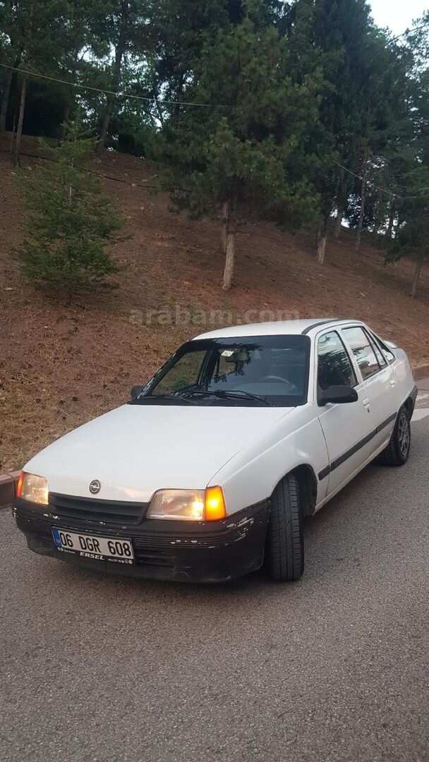 Sahibinden Opel Kadett 1.3 1990 Model Ankara 155.000 km Beyaz 2
