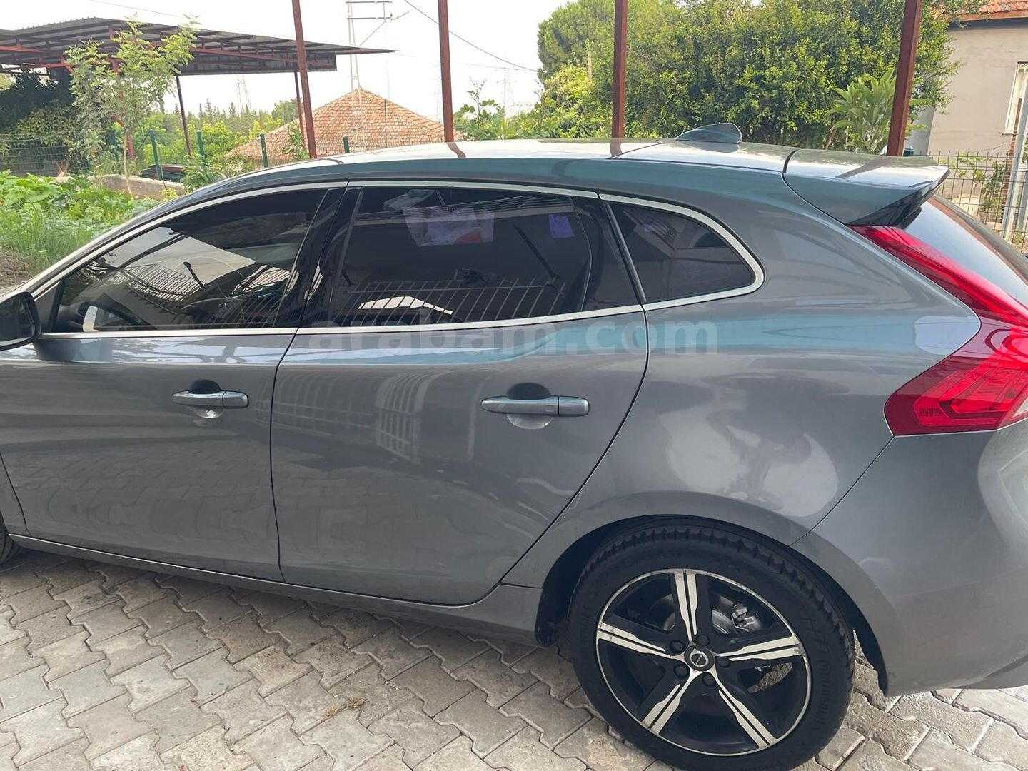 Sahibinden Volvo V40 1.5 R-Design Plus 2016 Model Hatay 189.650 km Gri (metalik) 4