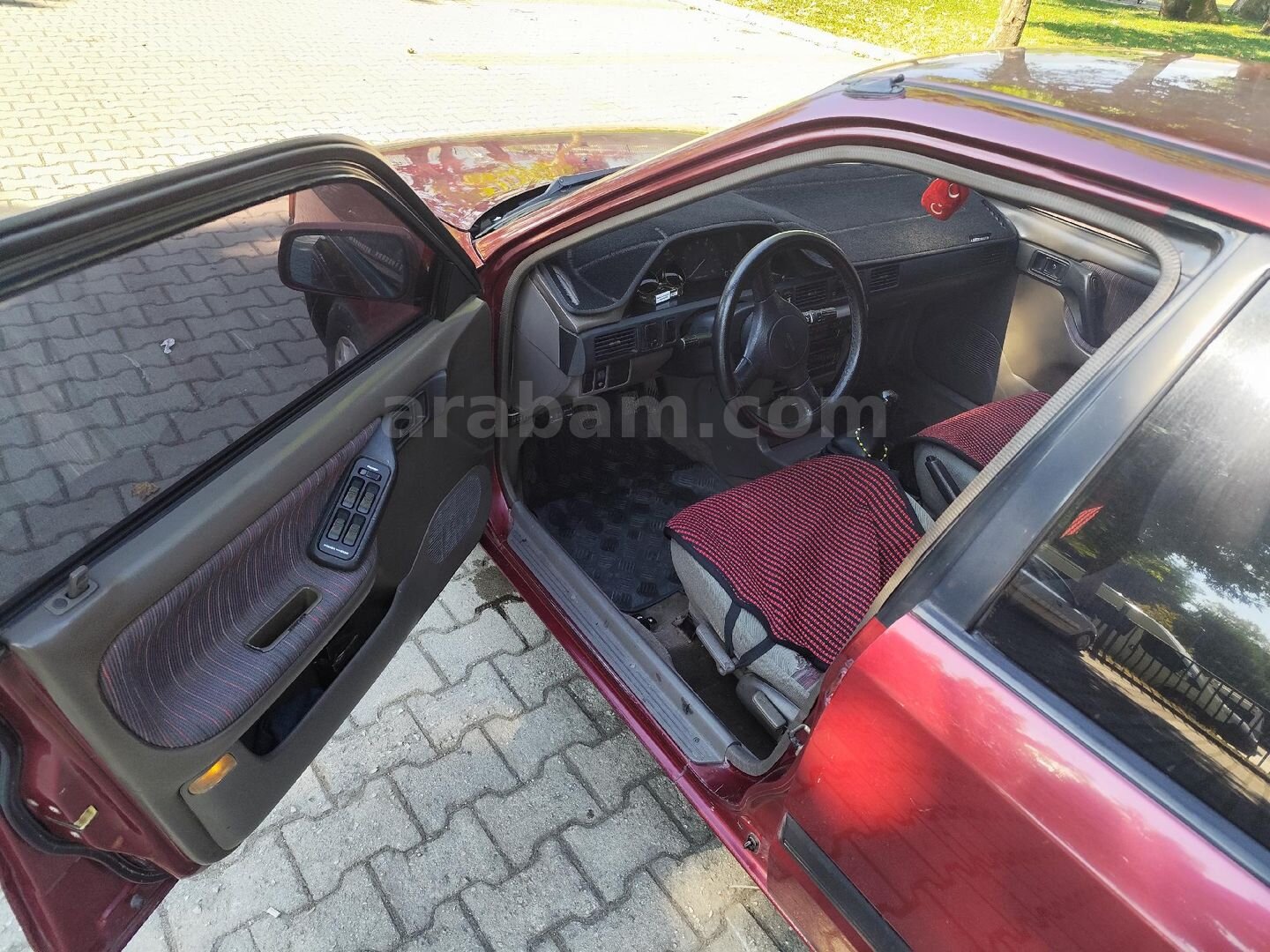 Sahibinden Mazda 323 1.6 GLX 1994 Model Bursa 303.000 km Bordo 7