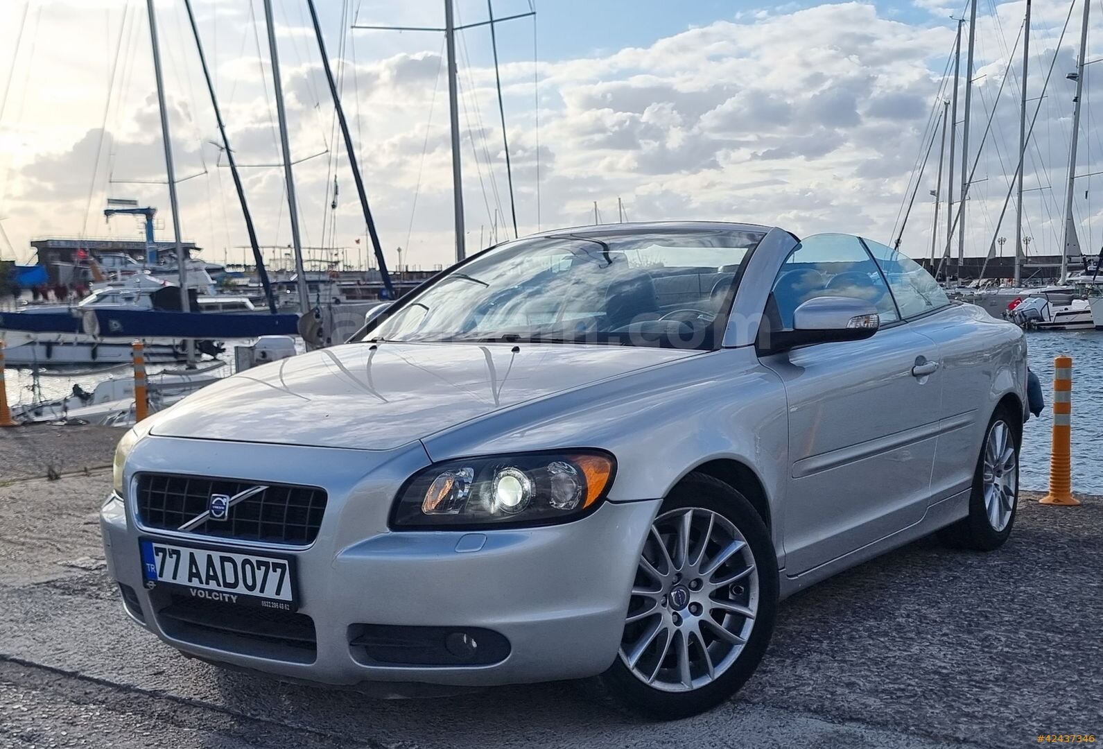 Galeriden Volvo C70 2.5 2008 Model İstanbul 176.000 km Gri 2
