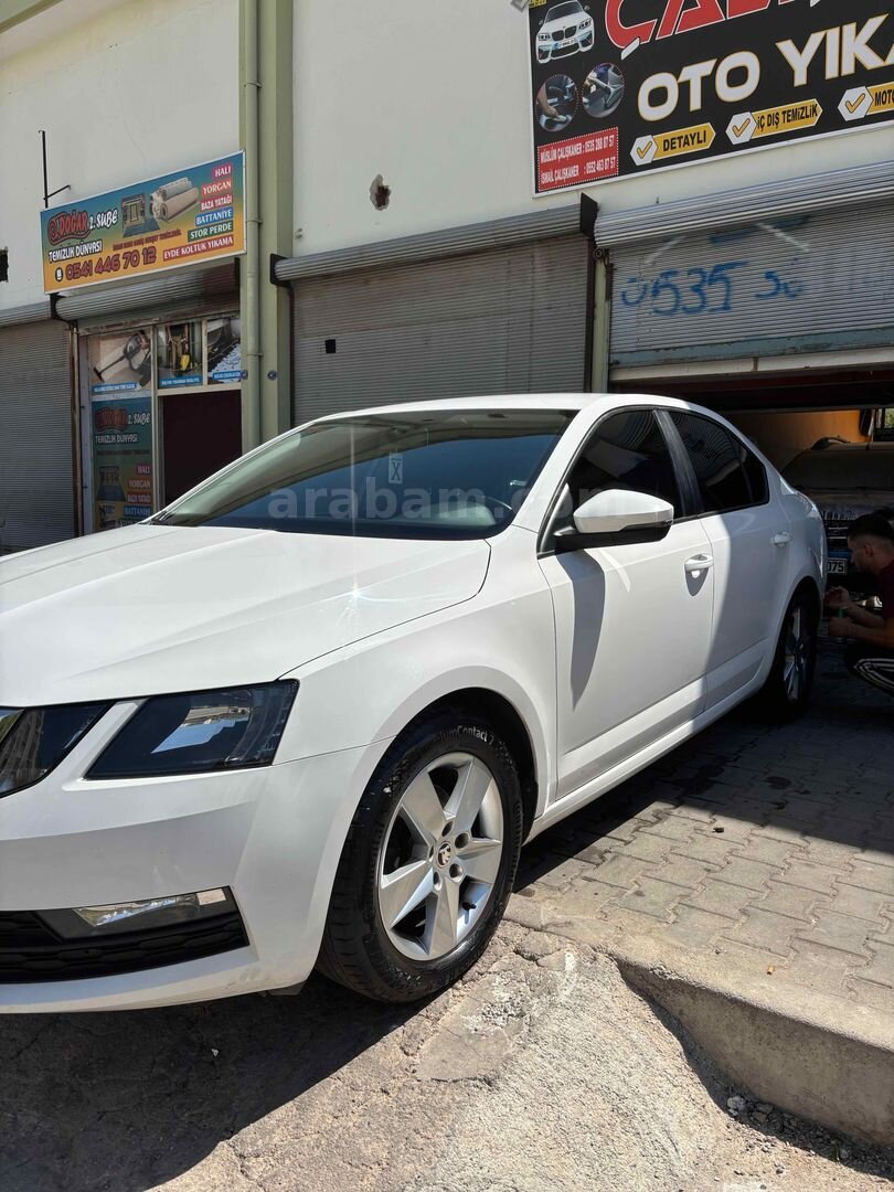Sahibinden Skoda Octavia 1.6 TDI Optimal 2017 Model Gaziantep 207.500 km Beyaz 6
