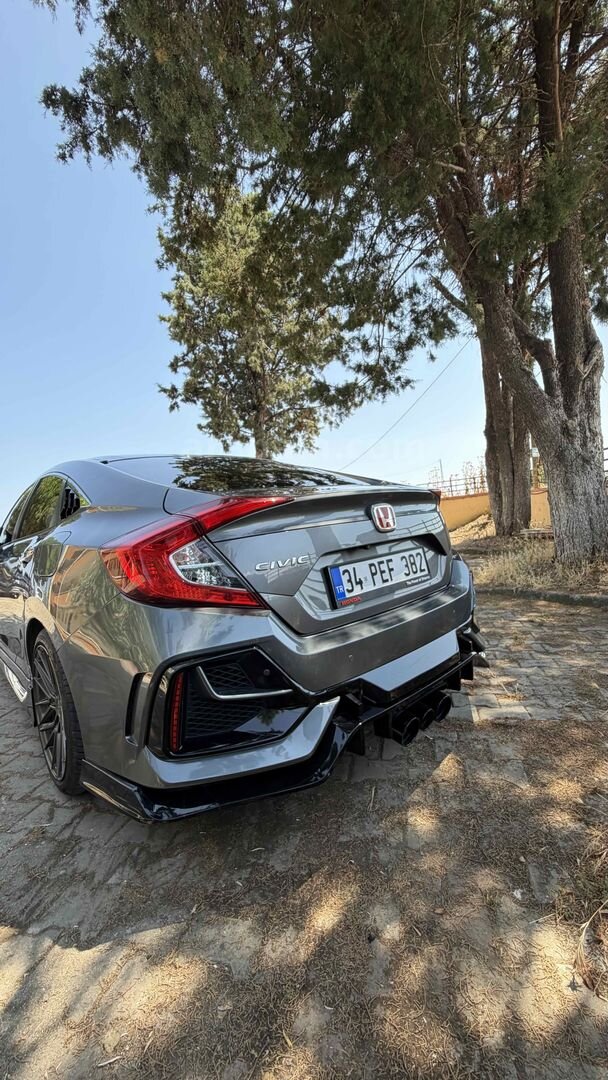Galeriden Honda Civic 1.6i VTEC Executive 2017 Model İstanbul 100.000 km Gri 2