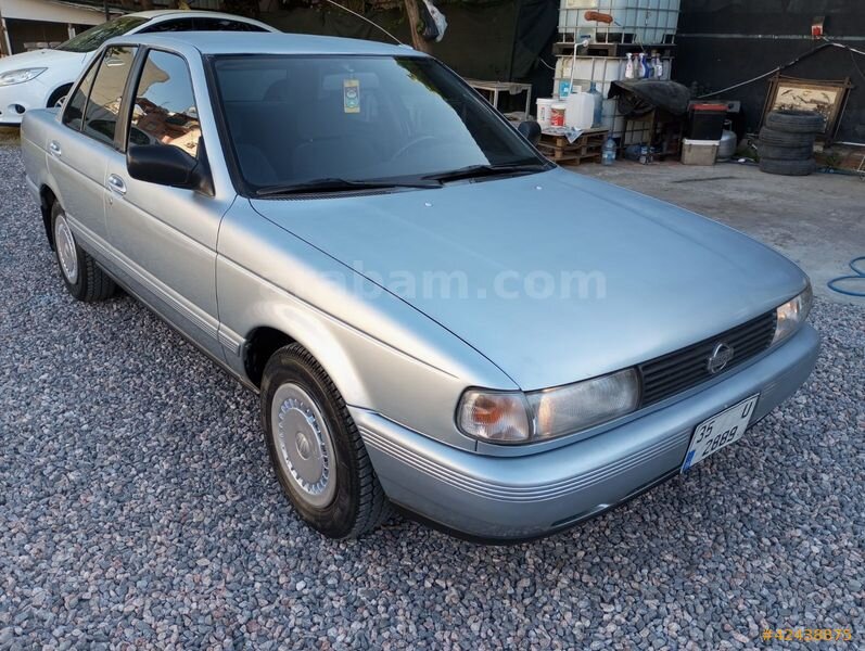 Galeriden Nissan Sunny 1.6 EX 1990 Model İzmir 299.000 km Gri