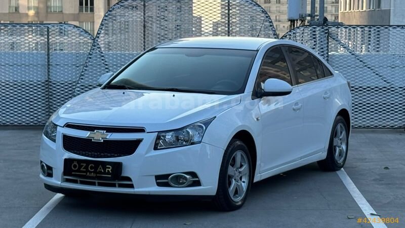Galeriden Chevrolet Cruze 1.6 LS 2011 Model İstanbul 223.000 km Beyaz