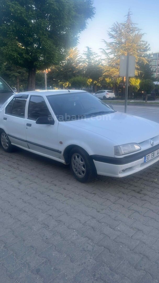 Galeriden Renault R 19 1.6 Europa RT 1995 Model Kastamonu 396.325 km Beyaz 3