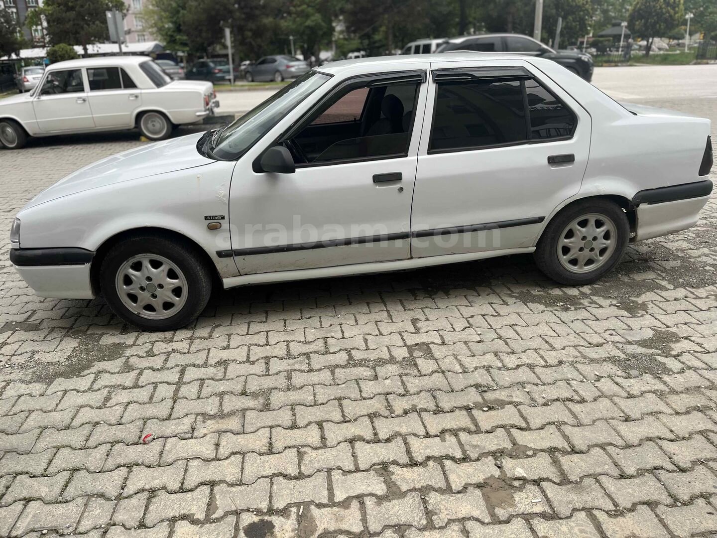 Galeriden Renault R 19 1.6 Europa RT 1995 Model Kastamonu 396.325 km Beyaz 6
