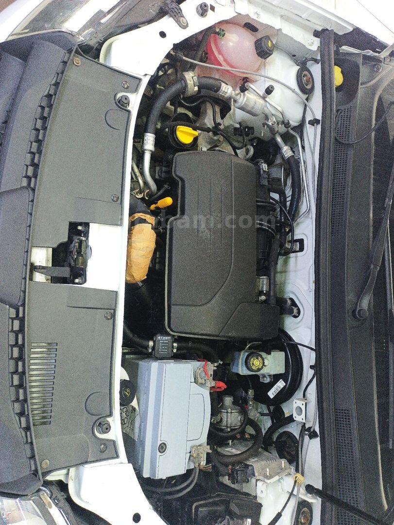 Sahibinden Dacia Sandero 1.2 Ambiance 2013 Model Tekirdağ 263.000 km Beyaz 5