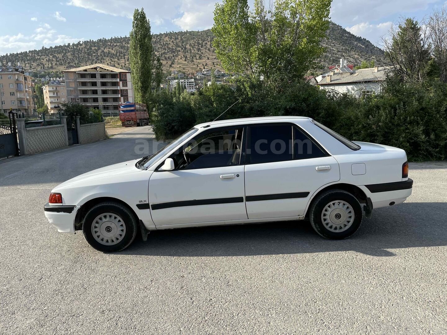 Sahibinden Mazda 323 1.6 GLX 1991 Model Konya 429.290 km Beyaz 3