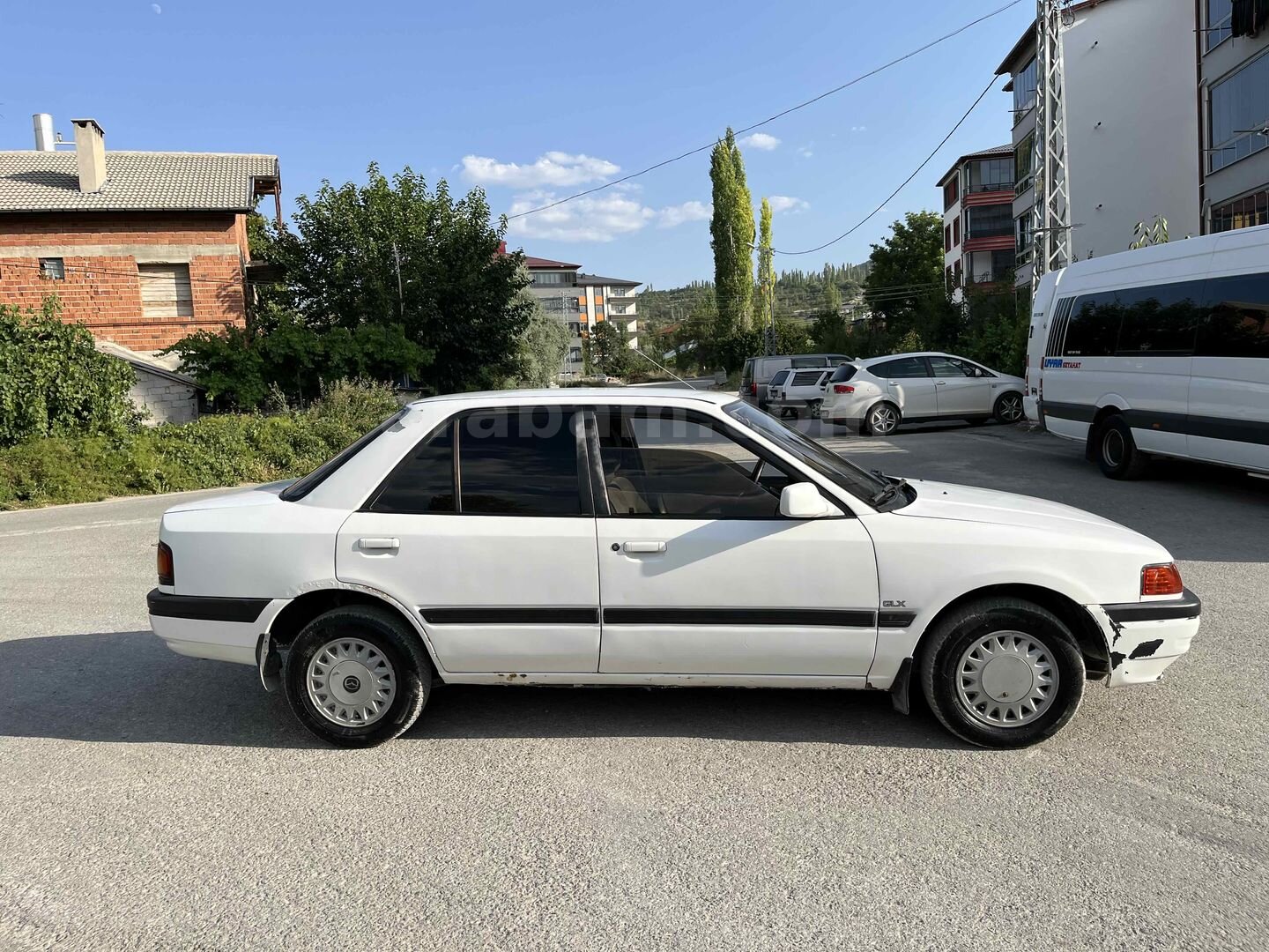 Sahibinden Mazda 323 1.6 GLX 1991 Model Konya 429.290 km Beyaz 4
