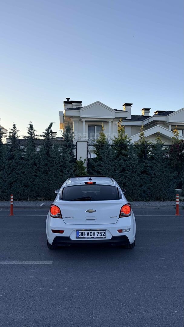 Sahibinden Chevrolet Cruze 1.6 WTCC Edition Plus 2012 Model Kayseri 194.500 km Beyaz 7
