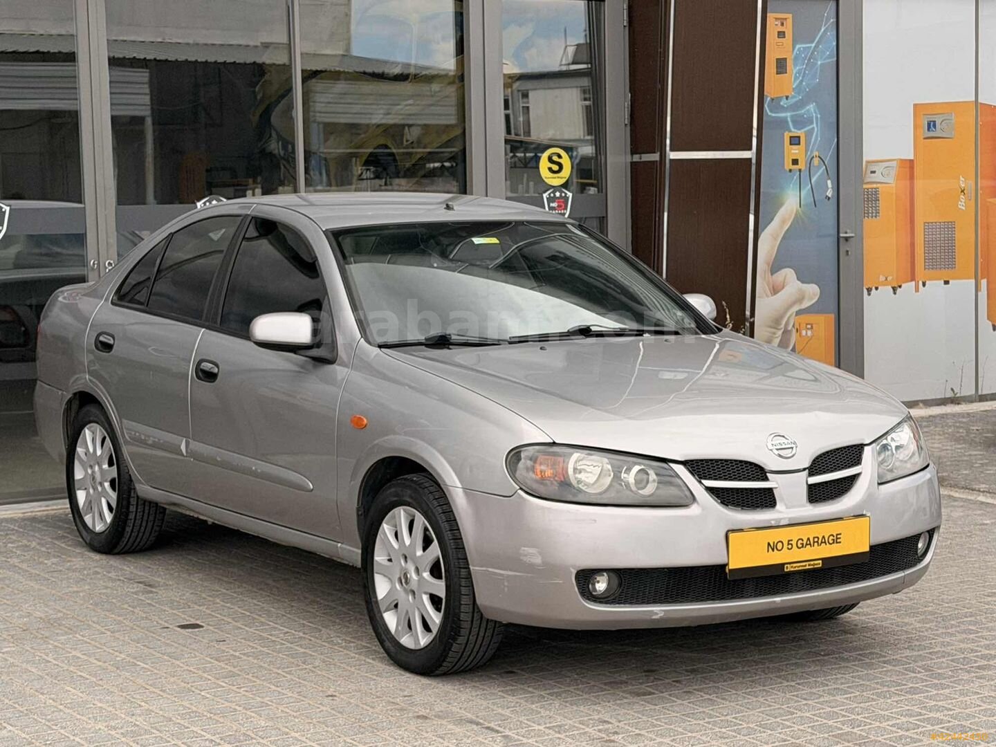 Galeriden Nissan Almera 1.5 Tekna 2005 Model Eskişehir 258.000 km Gri 3