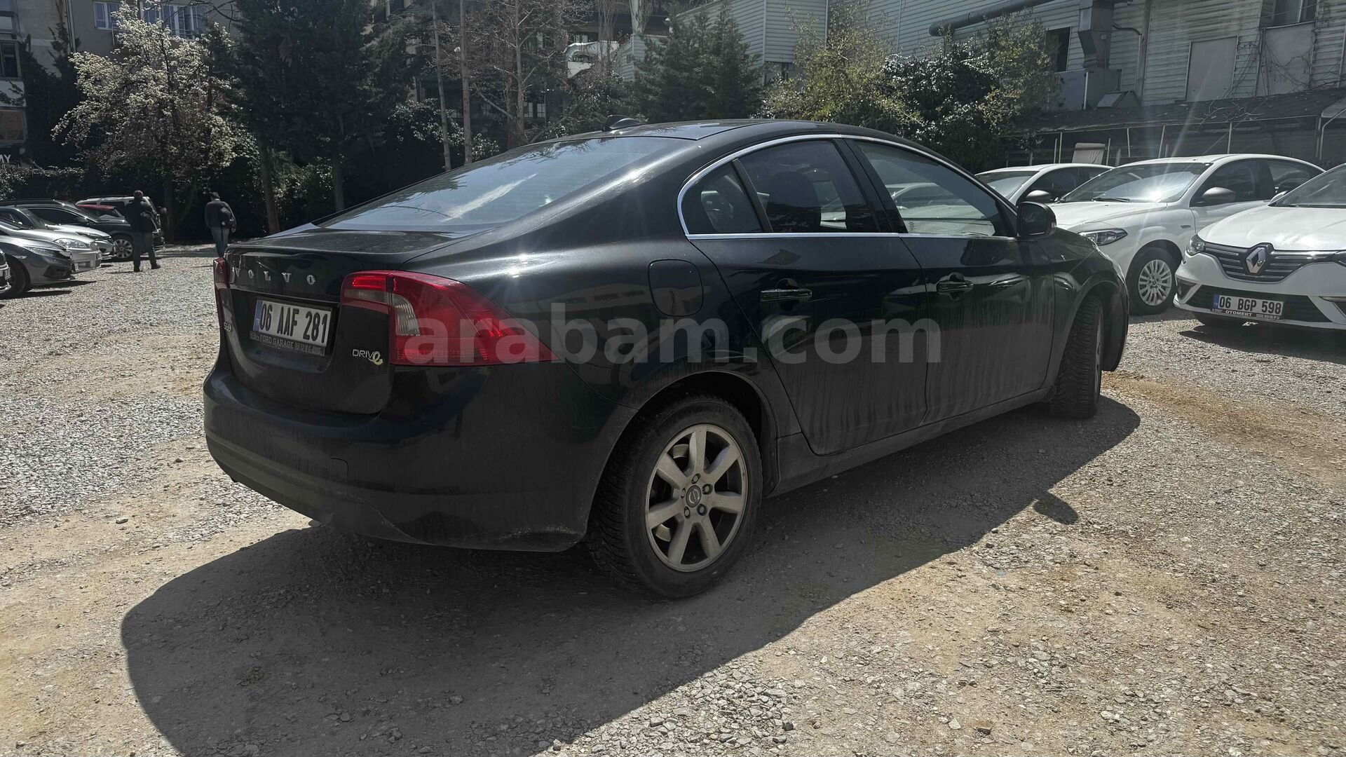 Sahibinden Volvo S60 1.6 D 2013 Model Ankara 270.000 km Siyah 3