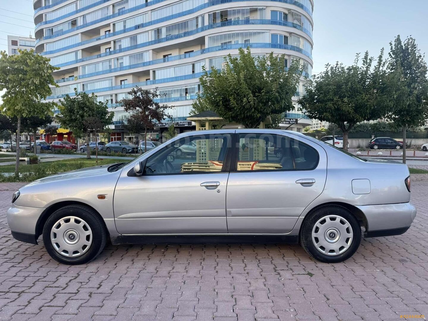 Galeriden Nissan Primera 1.6 Comfort 2000 Model Konya 345.000 km Gri 3