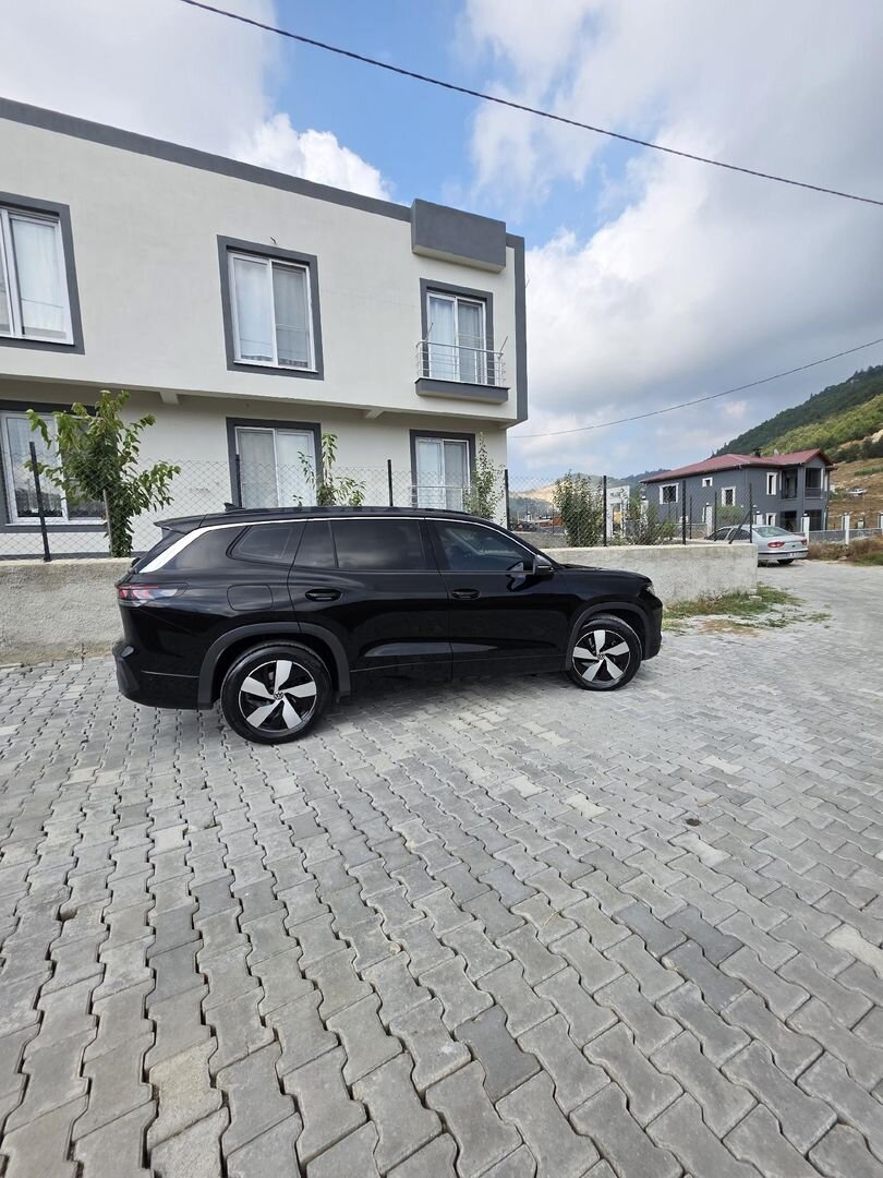 Sahibinden Volkswagen Tayron 1.5 e-TSI Life 2025 Model Ankara 12.630 km Siyah 3