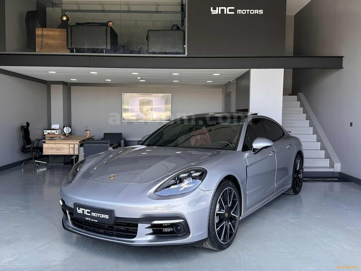 Galeriden Porsche Panamera 2020 Model İstanbul 64.000 km Gri 7