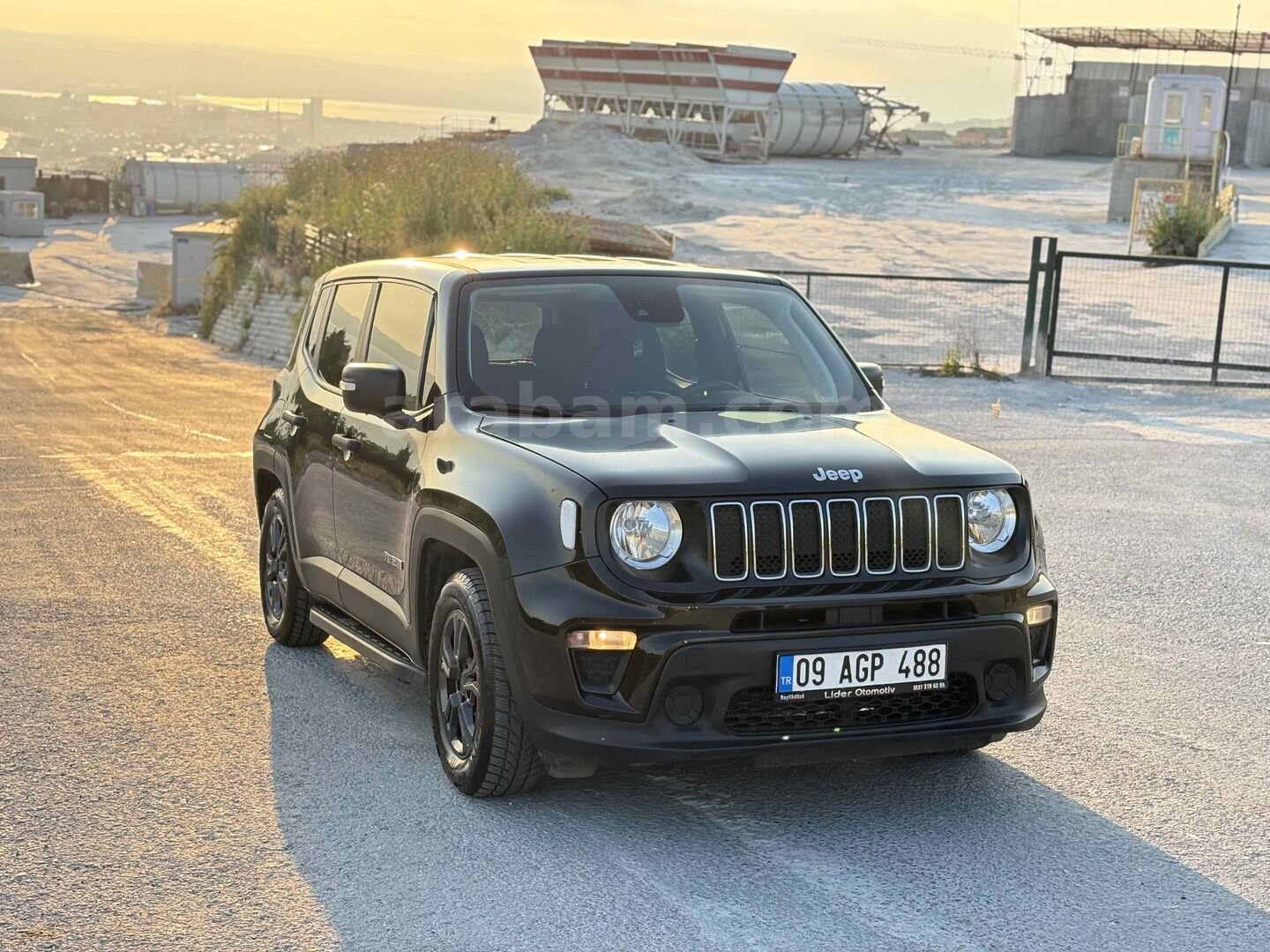 Sahibinden Jeep Renegade 1.0 T Sport 2021 Model İstanbul 90.000 km Siyah 2