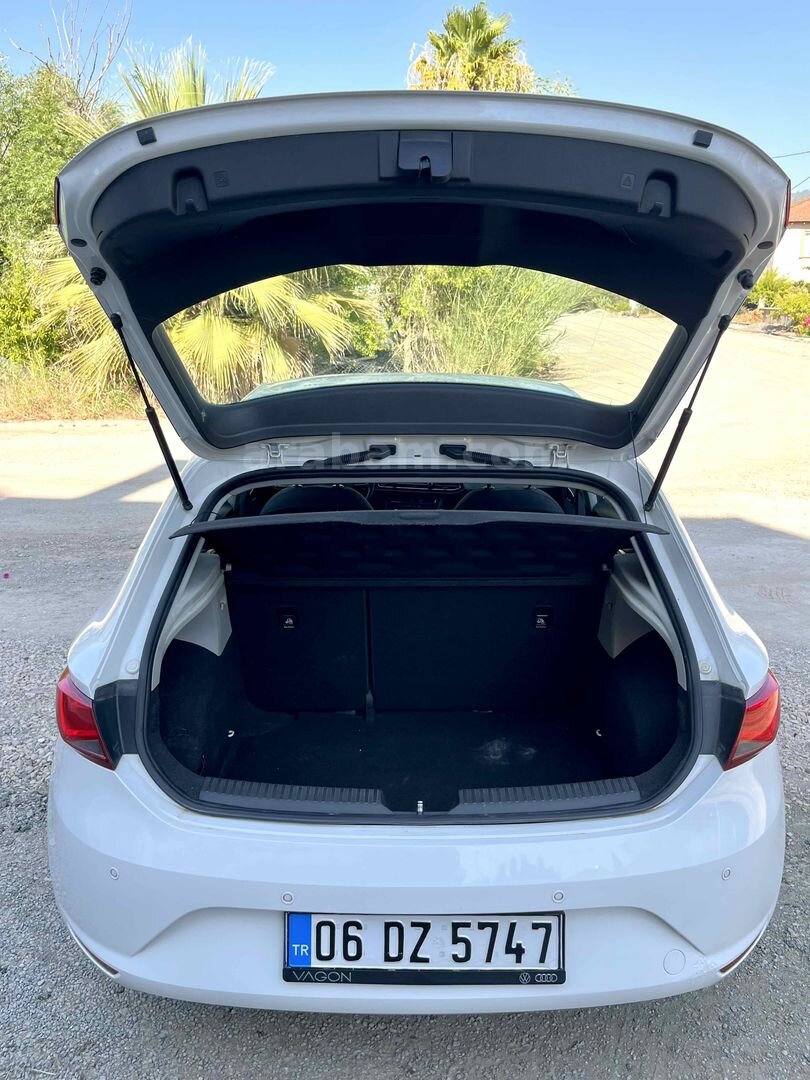 Sahibinden Seat Leon 1.6 TDI CR Style 2013 Model Muğla 249.900 km Beyaz 7