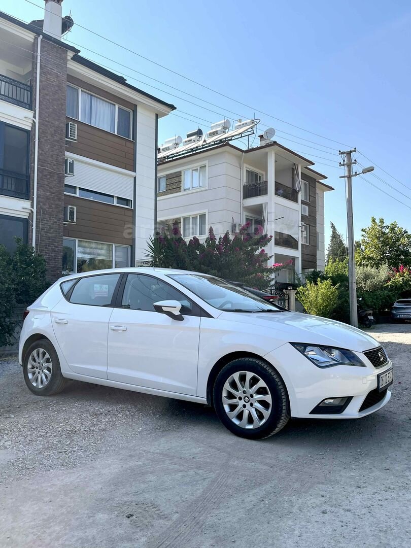 Sahibinden Seat Leon 1.6 TDI CR Style 2013 Model Muğla 249.900 km Beyaz 3