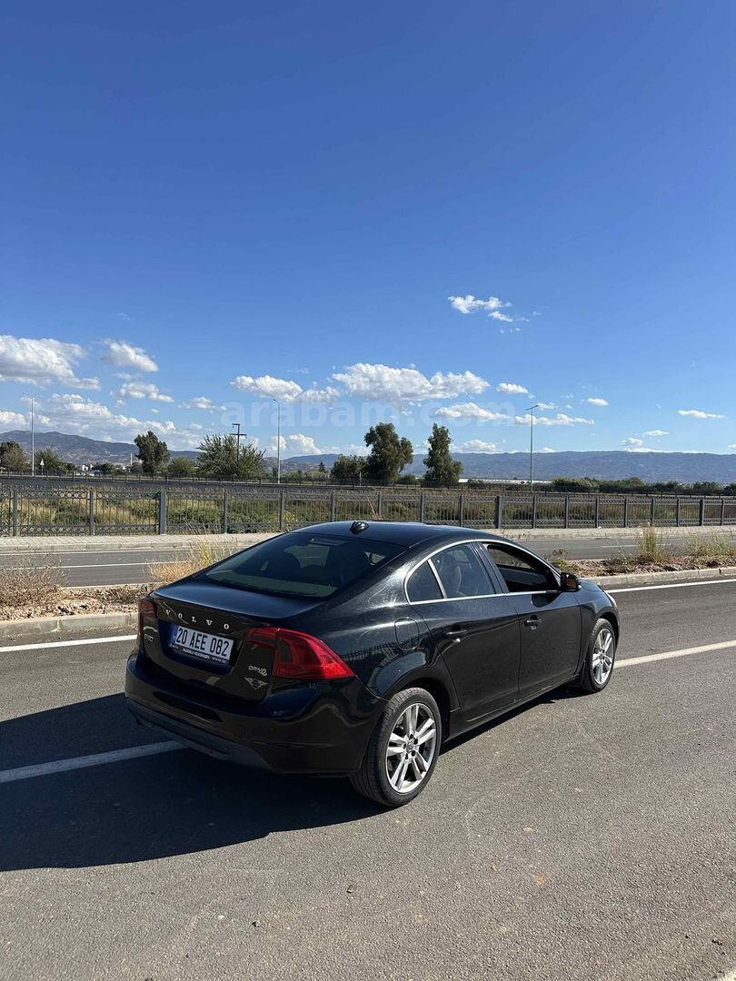 Sahibinden Volvo S60 1.6 D Premium 2012 Model Aydın 228.000 km Siyah 4