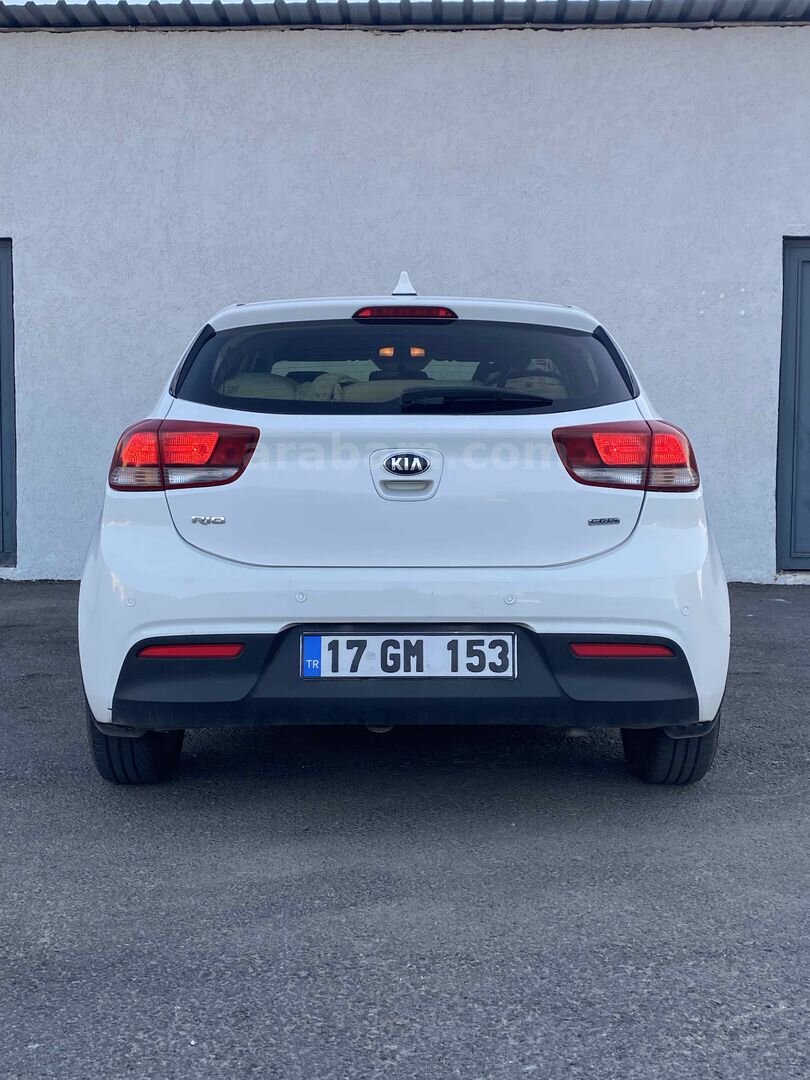 Sahibinden Kia Rio 1.4 WGT Cool 2018 Model Çanakkale 155.000 km Beyaz 6