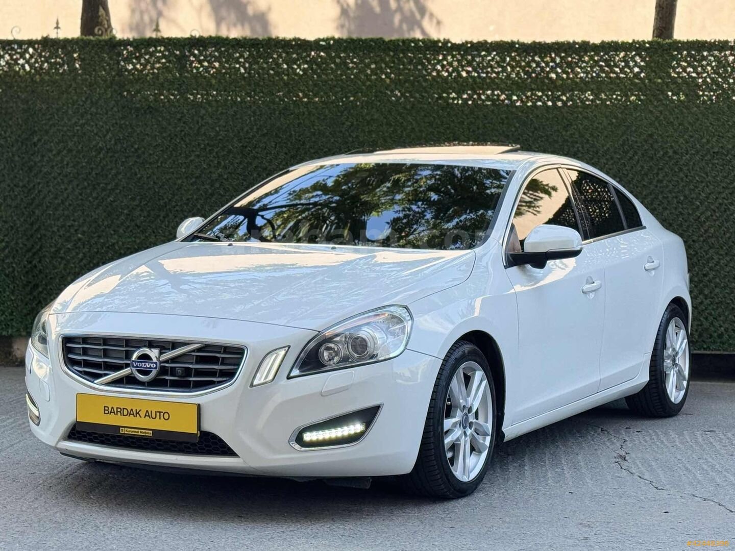 Galeriden Volvo S60 1.6 D Advance 2013 Model İstanbul 213.500 km Beyaz 7
