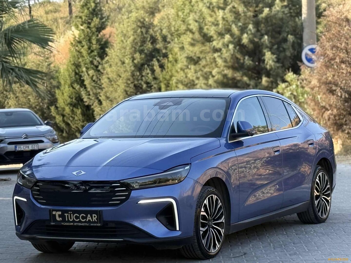 Galeriden TOGG T10F V2 Uzun Menzil 2025 Model İzmir 13.000 km Mavi 5