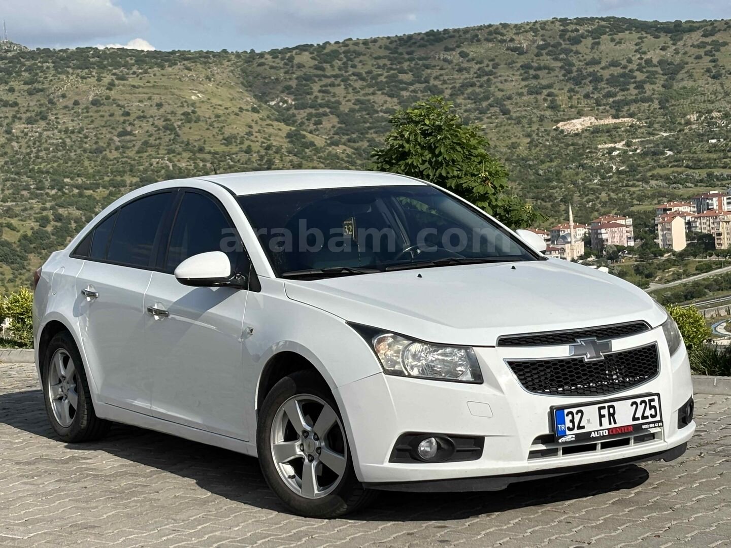 Sahibinden Chevrolet Cruze 1.6 LS 2011 Model Isparta 176.000 km Beyaz 4