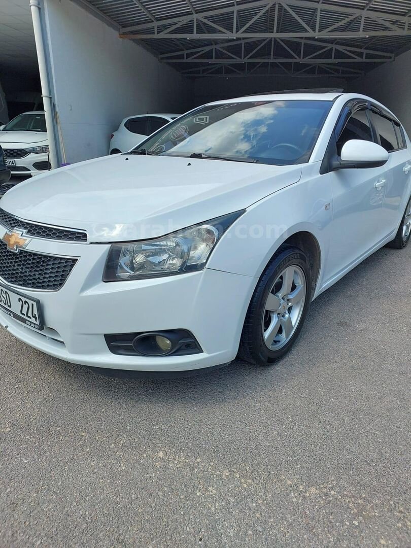 Galeriden Chevrolet Cruze 1.6 LT Plus 2011 Model Bursa 172.000 km Beyaz 5