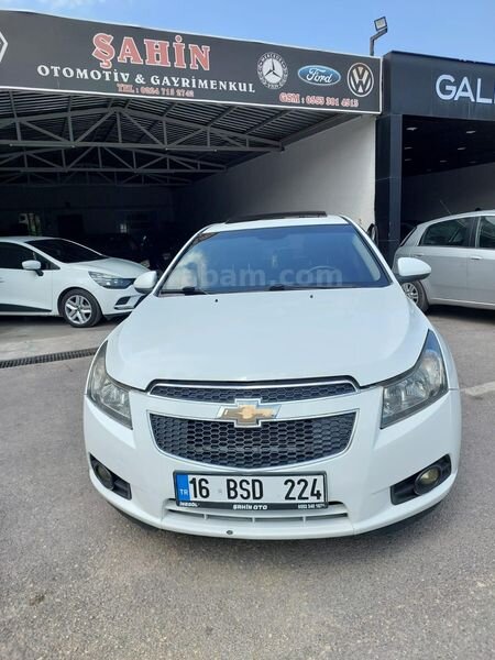 Galeriden Chevrolet Cruze 1.6 LT Plus 2011 Model Bursa 172.000 km Beyaz