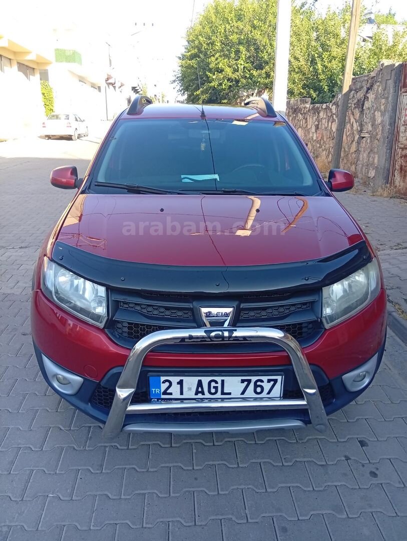 Sahibinden Dacia Sandero 1.5 dCi Stepway 2015 Model Diyarbakır 284.000 km Kırmızı 2