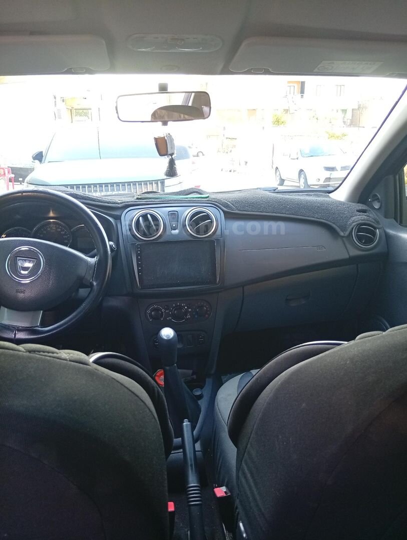 Sahibinden Dacia Sandero 1.5 dCi Stepway 2015 Model Diyarbakır 284.000 km Kırmızı 7