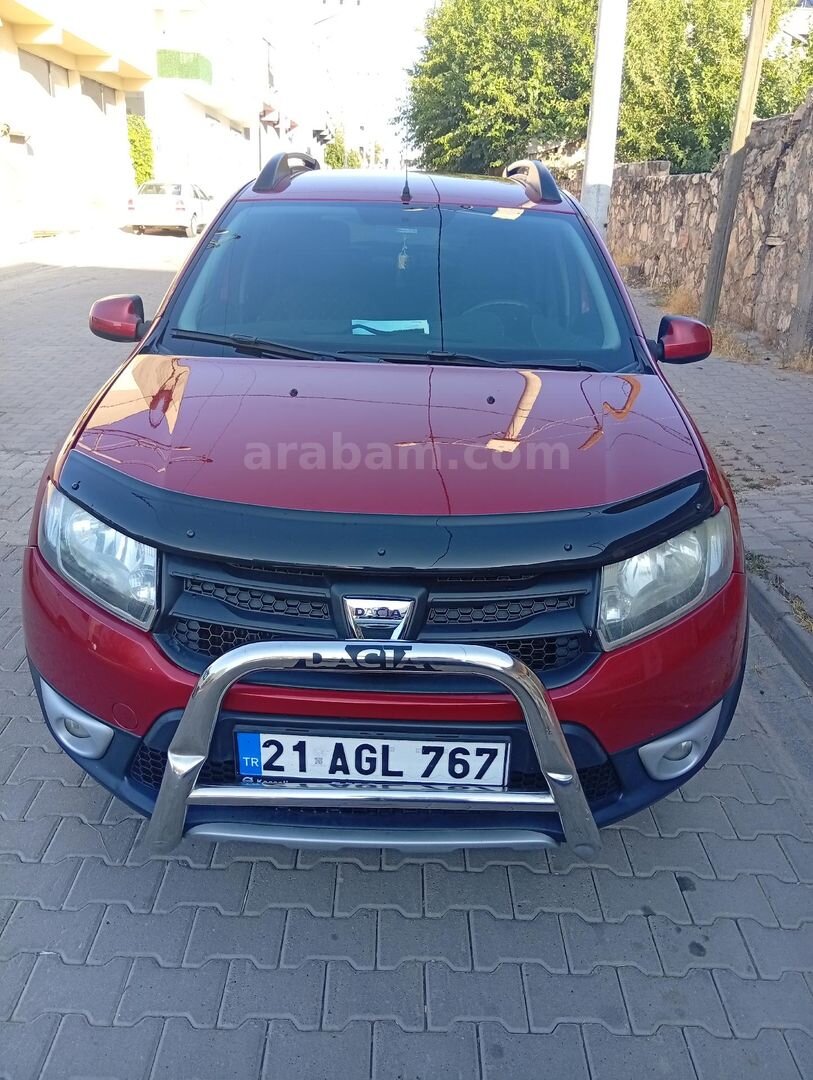 Sahibinden Dacia Sandero 1.5 dCi Stepway 2015 Model Diyarbakır 284.000 km Kırmızı 1