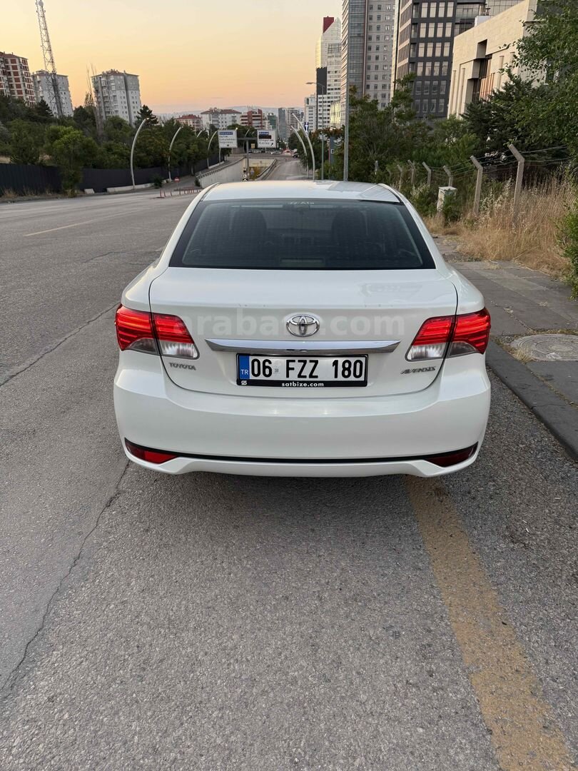 Sahibinden Toyota Avensis 1.6 Elegant Extra 2013 Model Ankara 346.700 km Beyaz 2