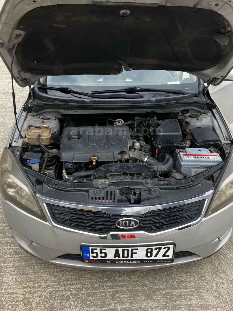 Sahibinden Kia Ceed 1.6 CRDi Concept SW 2010 Model Samsun 241.000 km Gri 3