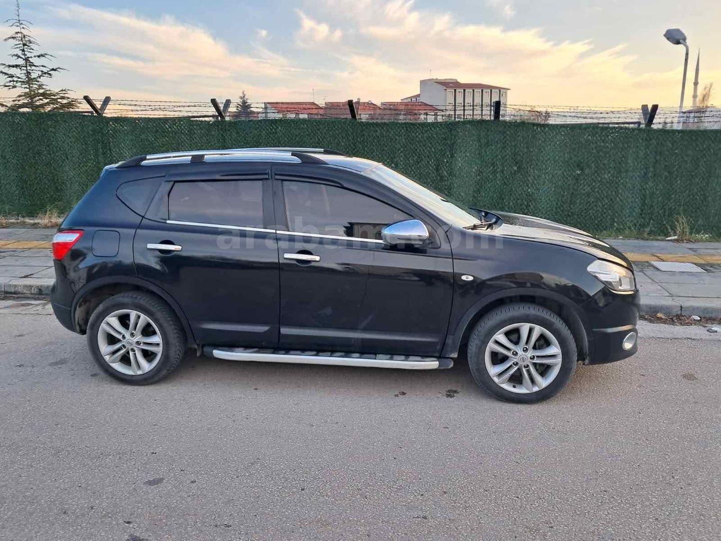 D2まとめ売り Sahibinden Nissan Qashqai 1.5 dCi Tekna 2011 Model Ankara 294.000