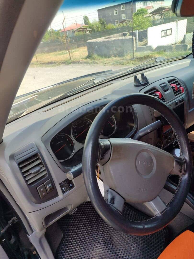 Sahibinden Isuzu D-Max 3.0 D 4x4 2006 Model 3