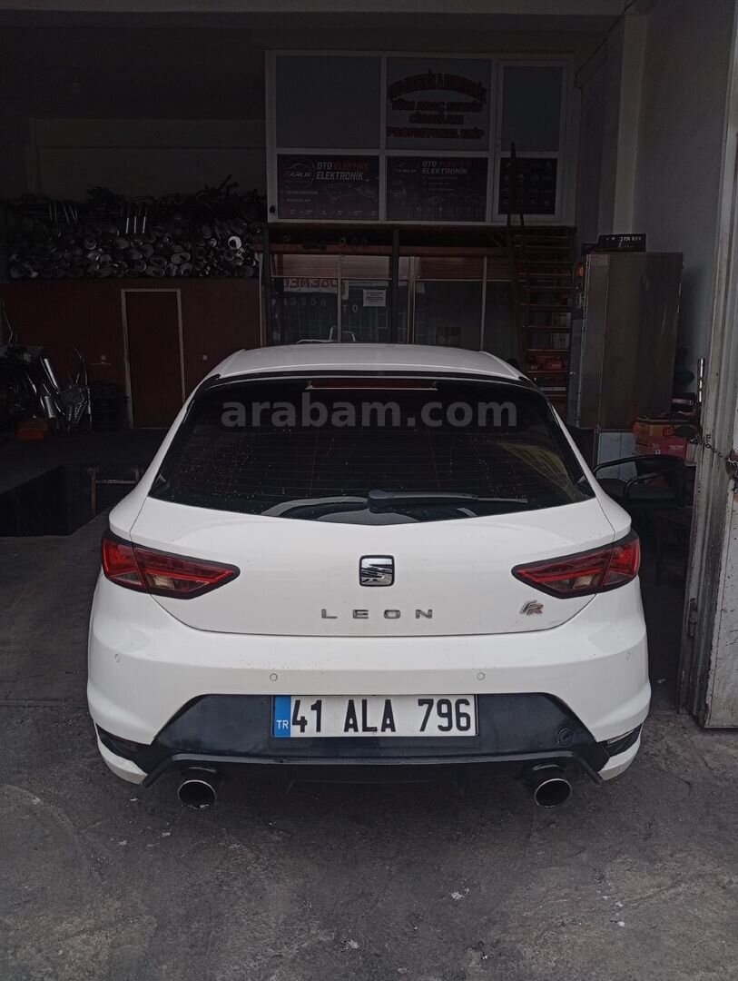 Sahibinden Seat Leon 1.6 TDI Style 2016 Model Kars 200.000 km Beyaz 3