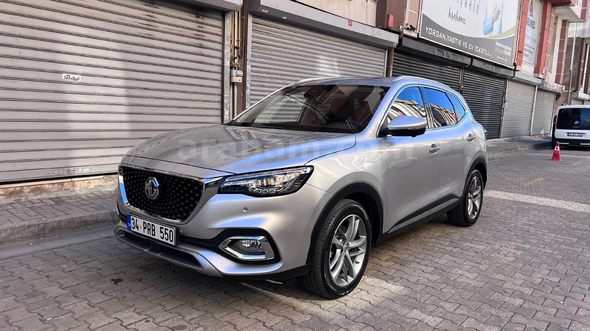 Sahibinden MG HS 1.5 T-GDI Luxury 2023 Model 2