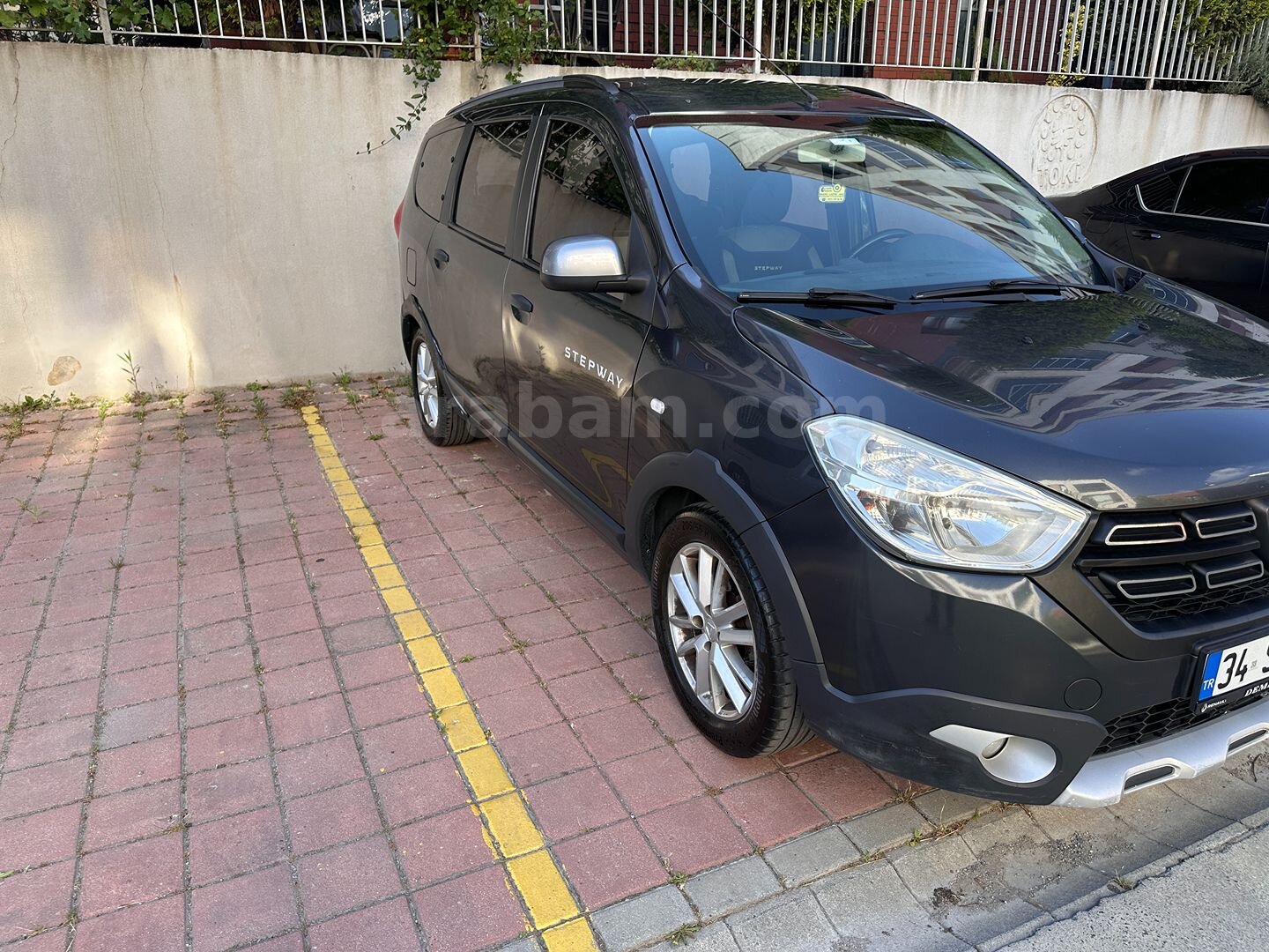 Sahibinden Dacia Lodgy 1.5 dCi Stepway 2017 Model İstanbul 226.000 km Füme 2
