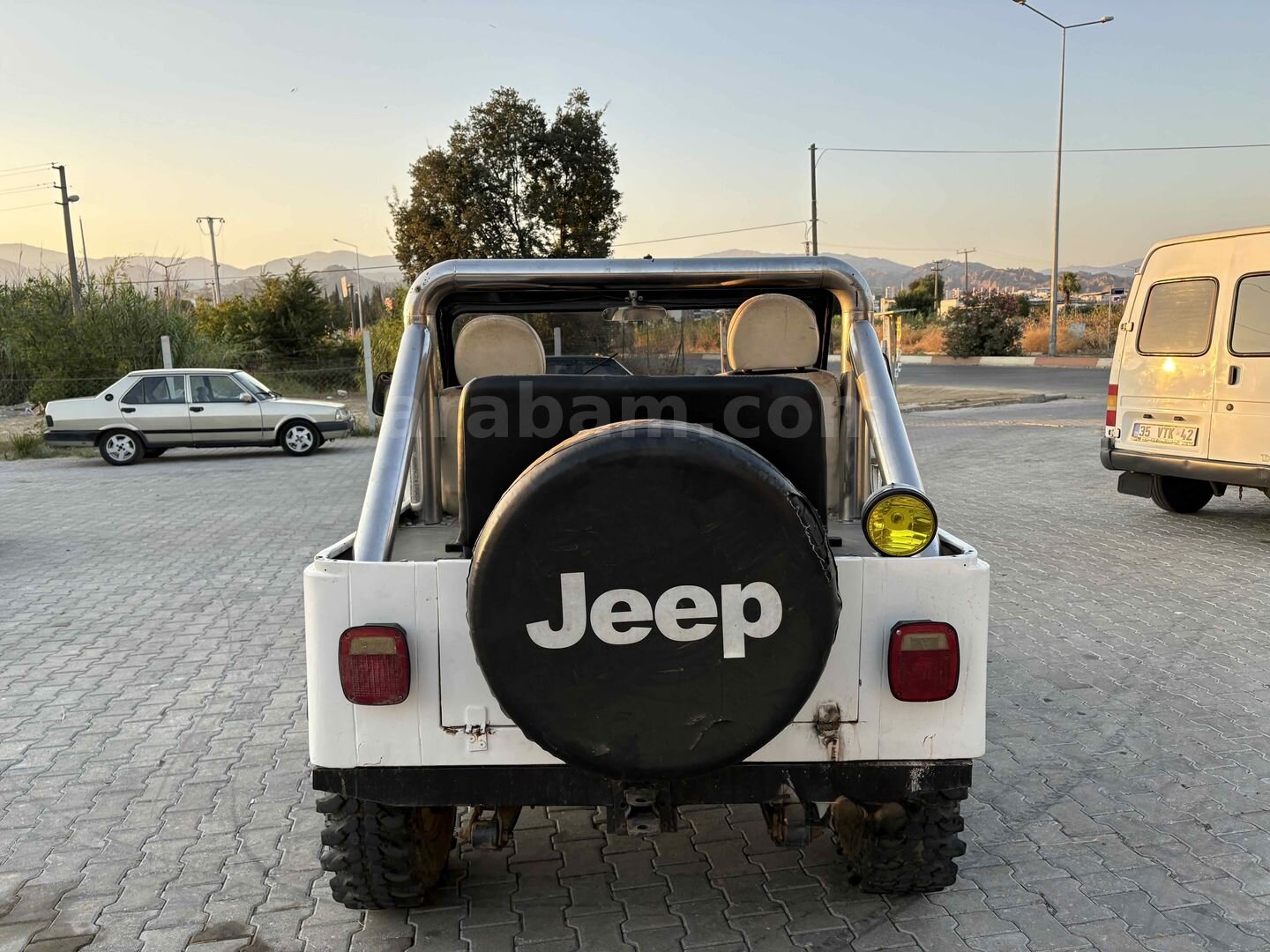 Galeriden Jeep CJ CJ-3 1957 Model Aydın 296.000 km Beyaz 5