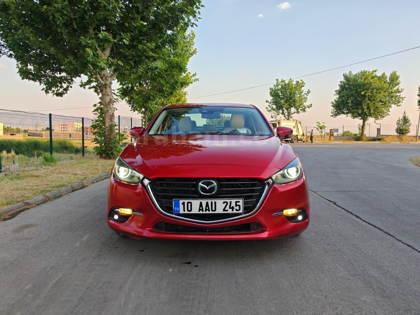 Sahibinden Mazda 3 1.5 SkyActive-G Power Sense 2018 Model Şırnak 116.000 km Kırmızı 3