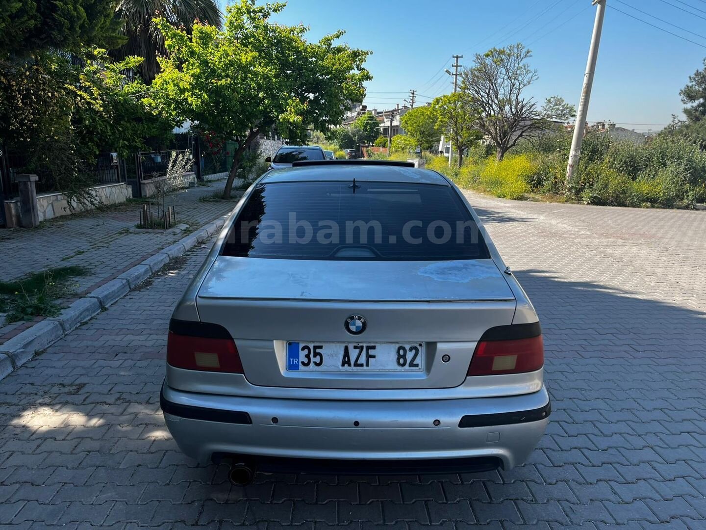 Galeriden BMW 5 Serisi 520i Standart 1998 Model İzmir 179.000 km Gri (Gümüş) 5