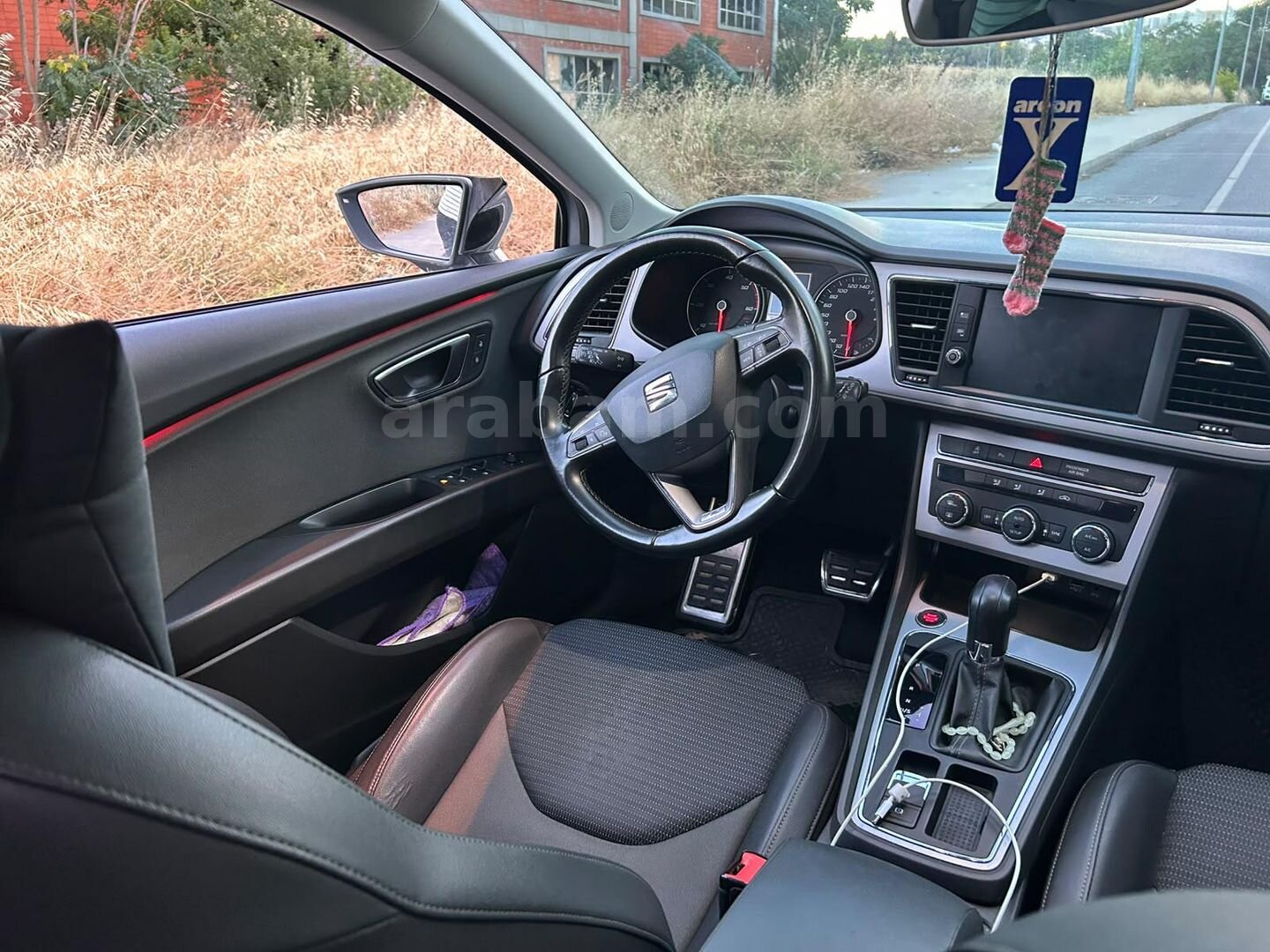 Sahibinden Seat Leon 1.6 TDI Xcellence 2018 Model İstanbul 140.000 km Gri 6