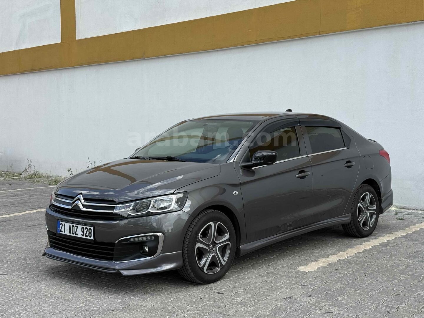Sahibinden Citroen C-Elysée 1.5 BlueHDI Feel 2023 Model Diyarbakır 70.000 km Füme 3