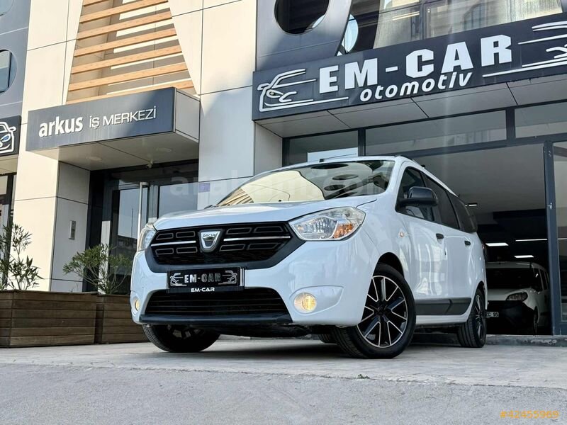 Galeriden Dacia Lodgy 1.5 BlueDCI Laureate 2020 Model Bursa 158.000 km Beyaz